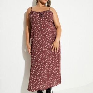 Torrid  Size 1 Women's Floral Dress - Burgundy